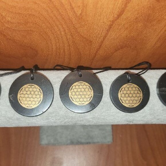 5 PACK! SALE Shungite Stone Flower of Life Necklace Amulet Healer Stone EMF - Picture 2 of 4